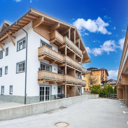 Apartament Luxury Penthouse With Balcony Ski Storage Carport Lift Brixen im Thale Zewnętrze zdjęcie