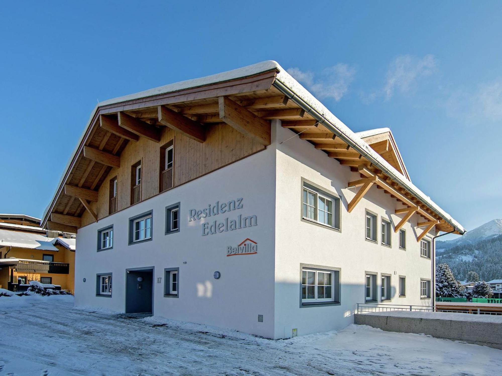 Apartament Luxury Penthouse With Balcony Ski Storage Carport Lift Brixen im Thale Zewnętrze zdjęcie