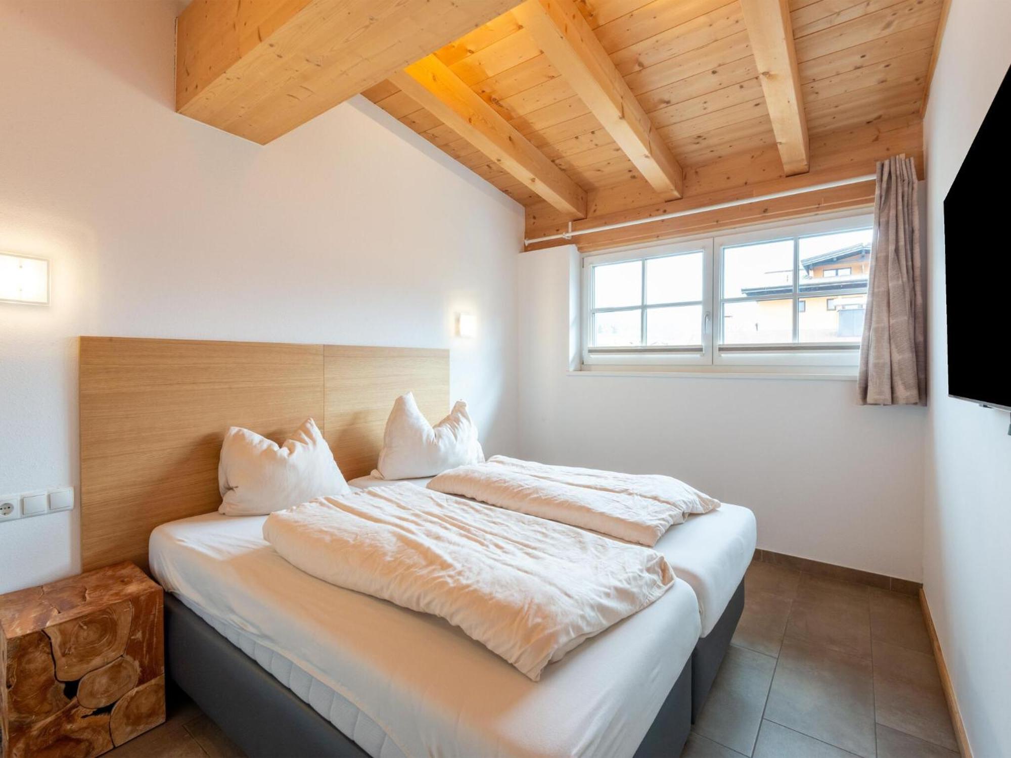 Apartament Luxury Penthouse With Balcony Ski Storage Carport Lift Brixen im Thale Zewnętrze zdjęcie